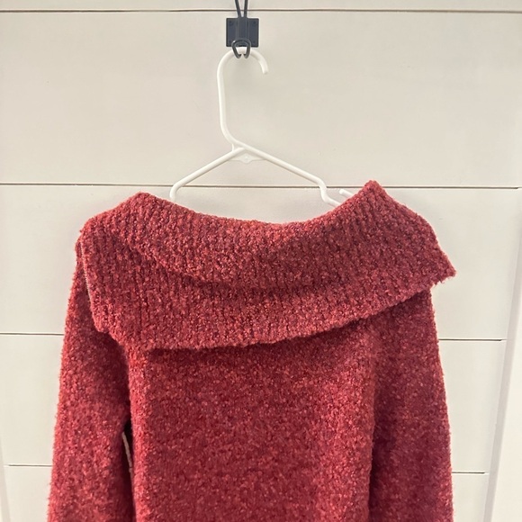 WHITE HOUSE BLACK MARKET Red side zip exaggerated collar woman soft sweater XS - Picture 11 of 12